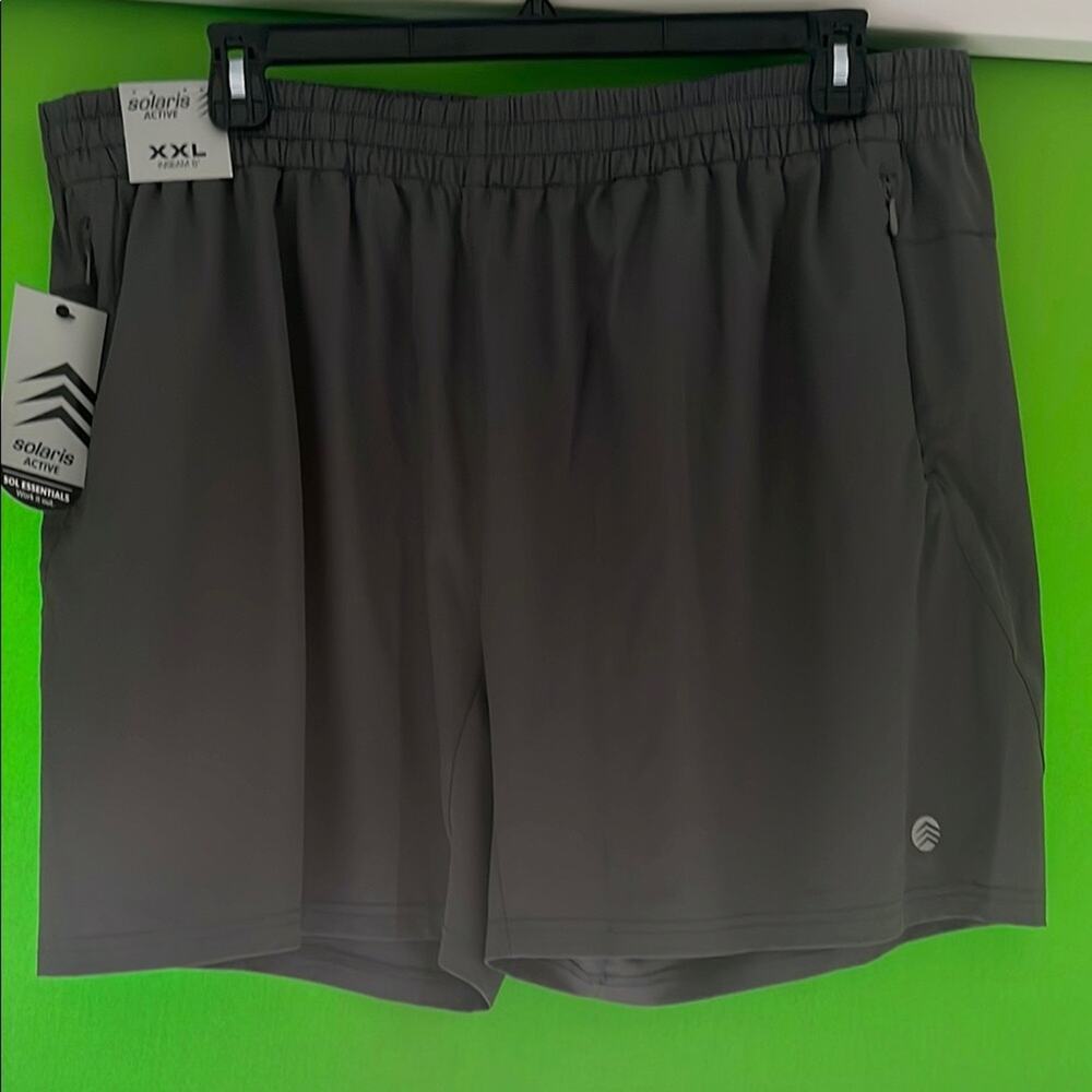 Solaris Active Men's Gray Shorts Stretch Moisture Wicking 6” Inseam Size XXL